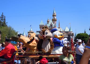 Shortcuts, Apps, and Happiness: A grown-up's guide to enjoying Disneyland